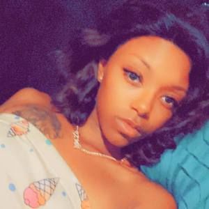 Meet your Posher, Briana